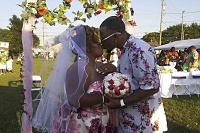 Click image for larger version. 

Name:	alicial-traylor-wedding.jpg 
Views:	70 
Size:	278.1 KB 
ID:	12276
