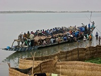 Click image for larger version. 

Name:	nigerianboat-2.jpg 
Views:	44 
Size:	100.2 KB 
ID:	15714