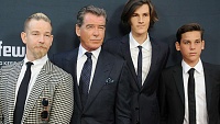Click image for larger version. 

Name:	pierce-brosnan-sons.jpg 
Views:	34 
Size:	209.1 KB 
ID:	18273