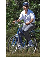 Click image for larger version. 

Name:	obamaAEEFez.jpg 
Views:	41 
Size:	55.6 KB 
ID:	20093