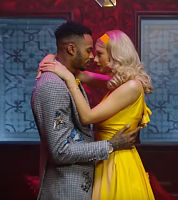 Click image for larger version. 

Name:	Taylor Swift - Lover (Official Music Video) - YouTube.png 
Views:	19 
Size:	334.2 KB 
ID:	23470