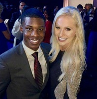 Click image for larger version. 

Name:	Tomi-Lahren-withblack-guy.jpg 
Views:	106 
Size:	37.7 KB 
ID:	7098