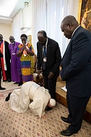 Click image for larger version. 

Name:	20190411T1314-25835-CNS-POPE-SOUTH-SUDAN-683x1024.jpg 
Views:	330 
Size:	128.5 KB 
ID:	9894