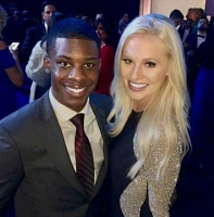 Click image for larger version. 

Name:	Tomi-Lahren-withblack-guy.jpg 
Views:	101 
Size:	37.7 KB 
ID:	7098