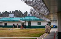 Click image for larger version. 

Name:	SC prison chimpout.JPG 
Views:	72 
Size:	56.5 KB 
ID:	3782