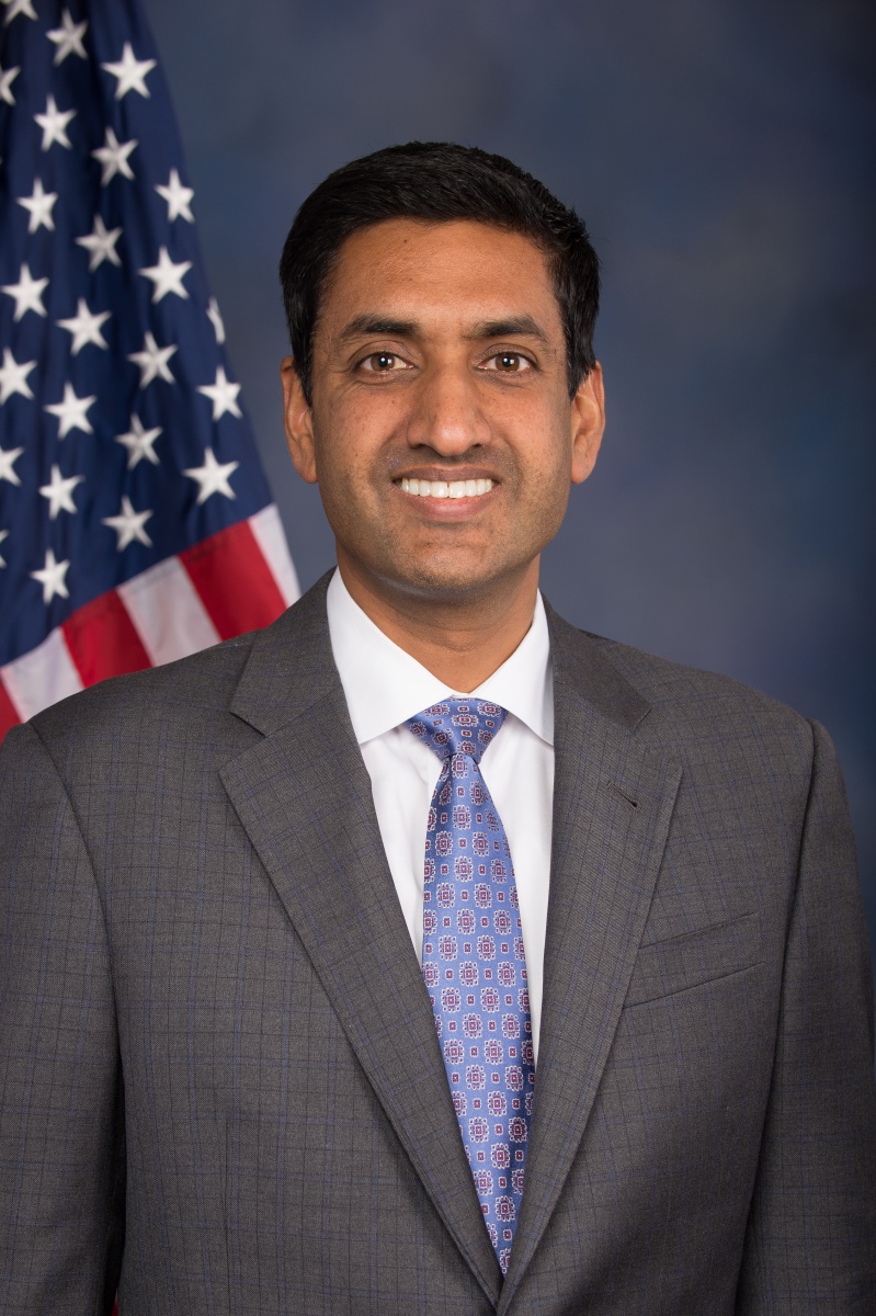 Click image for larger version. 

Name:	Ro_Khanna,_official_portrait,_115th_Congress.jpg 
Views:	253 
Size:	316.7 KB 
ID:	10442
