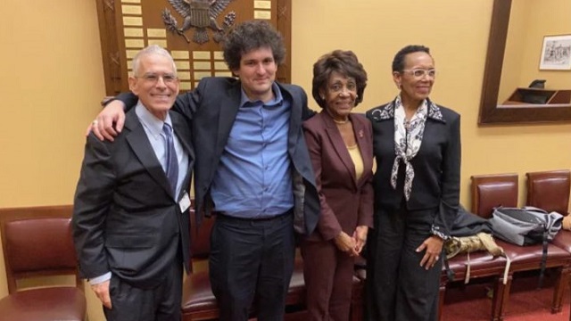 Name:  maxine-waters-praises-sbf.jpg
Views: 80
Size:  68.2 KB