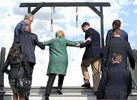 Click image for larger version. 

Name:	Hillary.jpg 
Views:	65 
Size:	49.3 KB 
ID:	1243