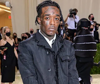 Click image for larger version. 

Name:	Lil Uzi Vert Reveals Hes Bleaching His Skin.png 
Views:	28 
Size:	327.6 KB 
ID:	18775